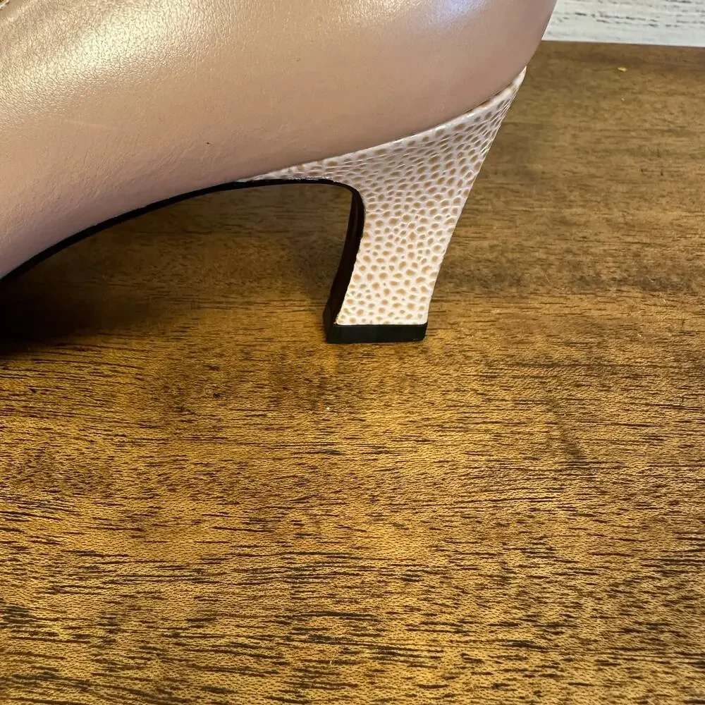 Stuart Weitzman women vintage